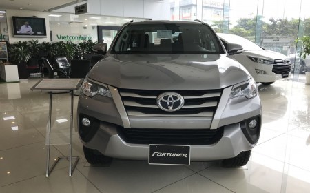 Fortuner 2.7AT, 4X2, xăng