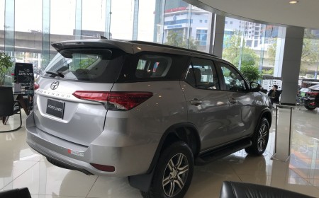 Fortuner 2.7AT, 4X2, xăng